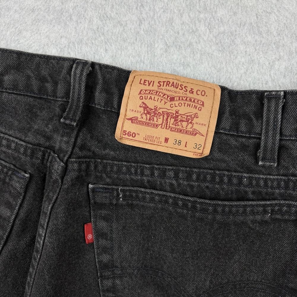 Vintage Levi's Jeans Mens 38x32 Black 560 Loose Fit Tapered Leg 90s Made‎ USA - Picture 5 of 10